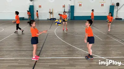 东契奇：斯玛特给替补席带来了能量，他说啥我们都会听